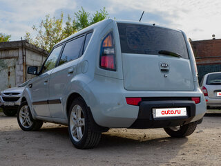 2010 Kia Soul I, серый, 750000 рублей, вид 4