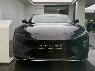 2026 Avatr 12, фиолетовый, 8290000 рублей, вид 2