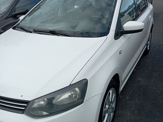 2013 Volkswagen Polo V, белый, 490000 рублей, вид 2