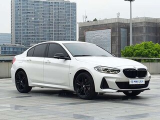 2022 BMW 1 серии 120i III (F52) Рестайлинг, белый, 1560000 рублей, вид 3