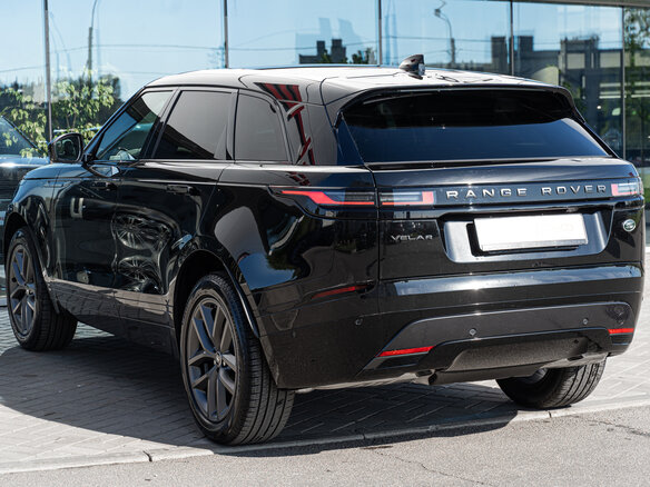2025 Land Rover Range Rover Velar I Рестайлинг, чёрный, 9990000 рублей - вид 3