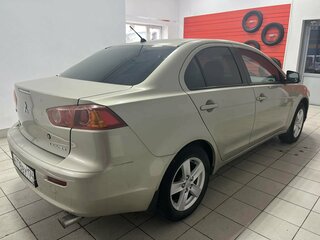 2008 Mitsubishi Lancer X, бежевый, 550000 рублей, вид 5