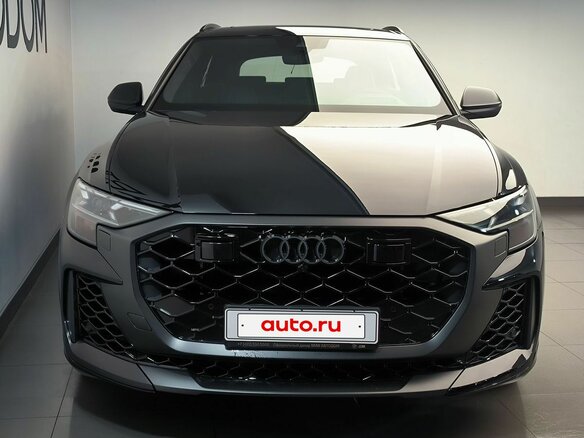 2025 Audi RS Q8 Performance I Рестайлинг, чёрный, 22250000 рублей - вид 2