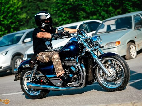 2011 Triumph Thunderbird 1600, синий, 900000 рублей, вид 1