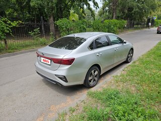 2021 Kia Cerato IV, серый, 2350000 рублей, вид 3