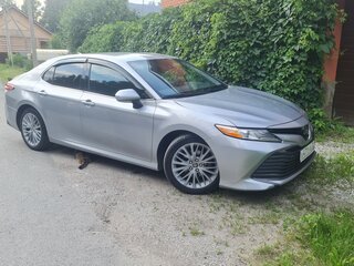 2019 Toyota Camry US Market VIII (XV70), серый, 2850000 рублей, вид 1