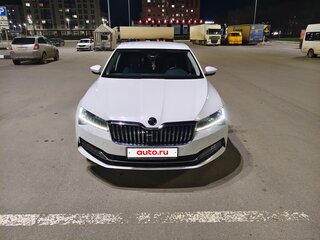 2019 Skoda Superb III Рестайлинг, белый, 2850000 рублей, вид 2