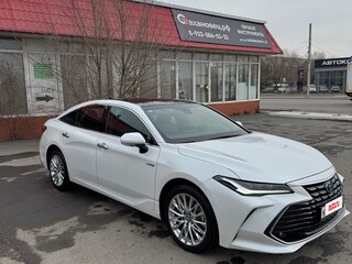 2023 Toyota Avalon V Рестайлинг, белый, 4530000 рублей, вид 3