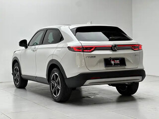 2025 Honda Vezel II Рестайлинг, белый, 2050000 рублей, вид 4