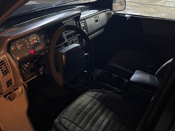 1993 Jeep Grand Cherokee I (ZJ), чёрный - вид 19