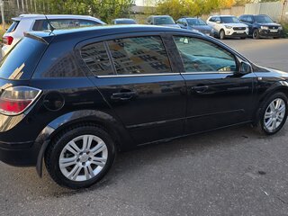 2008 Opel Astra H Рестайлинг, чёрный, 550000 рублей, вид 2