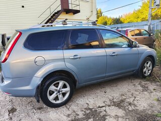 2010 Ford Focus II Рестайлинг, серый, 490000 рублей, вид 3