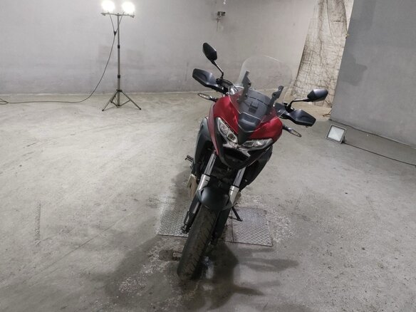 2021 Honda VFR 800X (Crossrunner), красный, 670000 рублей - вид 2