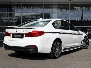 2018 BMW 5 серии 530d xDrive VII (G30/G31/G38), белый, 4600000 рублей, вид 3