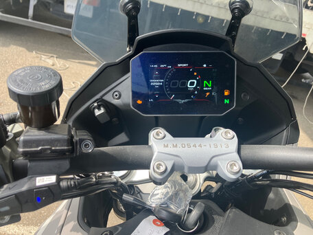 2023 Moto Guzzi V100 Mandello S, серый, 1100000 рублей, вид 3