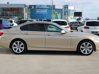 2012 BMW 5 серии 528i xDrive VI (F10/F11/F07), бежевый, 1549000 рублей, вид 4