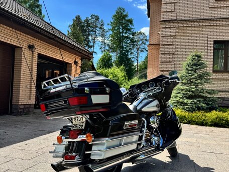 2010 Harley-Davidson Electra Glide, чёрный, 900000 рублей, вид 2