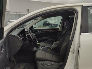 2011 Skoda Superb DSG II, белый, 890000 рублей, вид 5