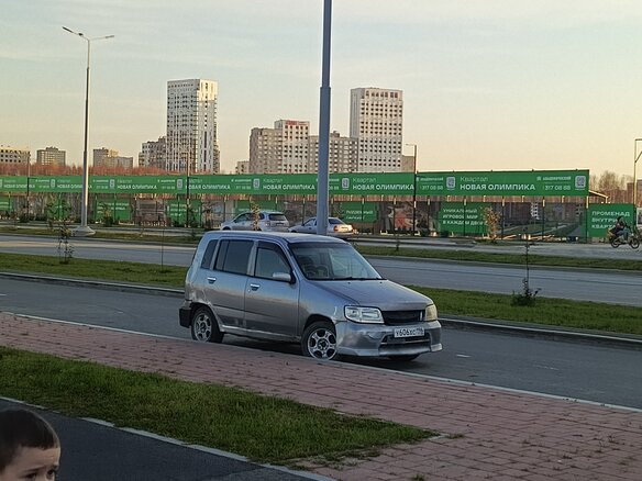 2001 Nissan Cube I Рестайлинг (Z10), серый, 90000 рублей - вид 3