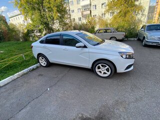 2019 Lada (ВАЗ) Vesta I, белый, 850000 рублей, вид 2