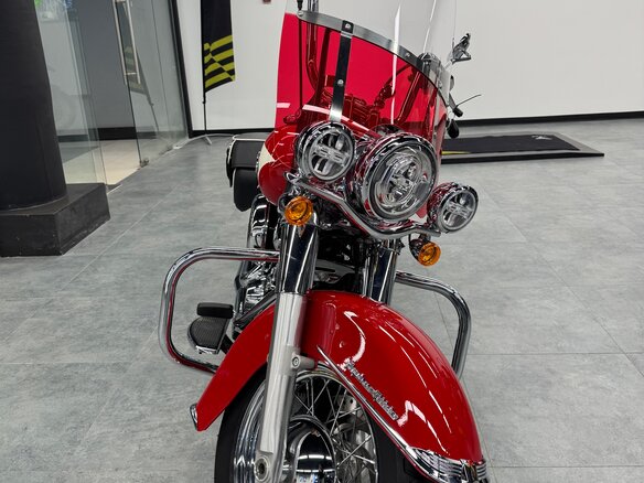 2024 Harley-Davidson Heritage, красный, 3900000 рублей - вид 3