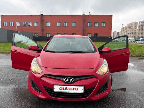 2012 Hyundai i30 II, красный, 899000 рублей - вид 3