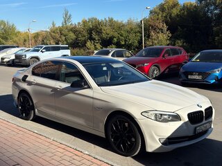 2010 BMW 5 серии 528i VI (F10/F11/F07), белый, 1870000 рублей, вид 5