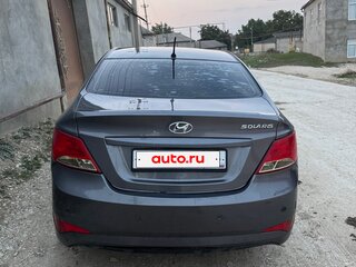 2015 Hyundai Solaris I Рестайлинг, серый, 620000 рублей, вид 2