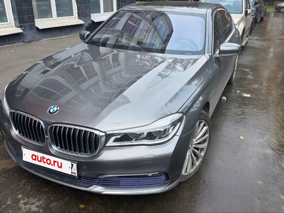 2016 BMW 7 серии Long 740Ld xDrive VI (G11/G12), серый, 3700000 рублей - вид 5