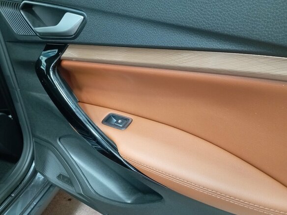 2026 Lada (ВАЗ) Vesta SW Cross I Рестайлинг (NG), серый, 2118000 рублей - вид 13