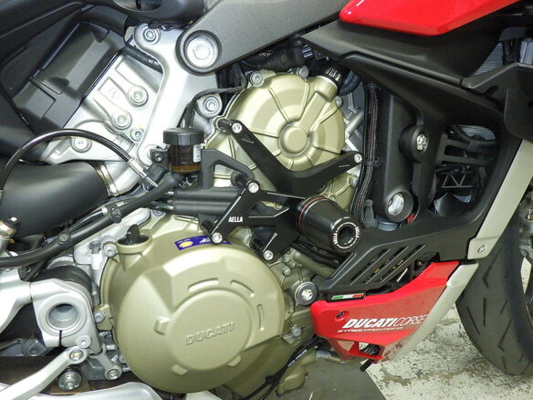 2020 Ducati Streetfighter V4, красный, 1745000 рублей - вид 21