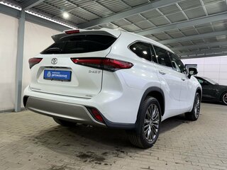 2025 Toyota Highlander IV (XU70), белый, 5299000 рублей, вид 5