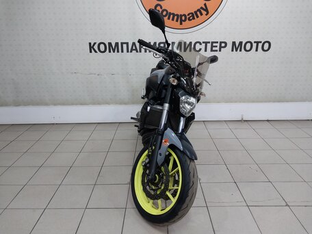2017 Yamaha MT-07 (FZ-07), серый, 725000 рублей, вид 3