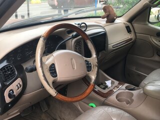 1997 Lincoln Navigator I, красный, 610000 рублей, вид 4