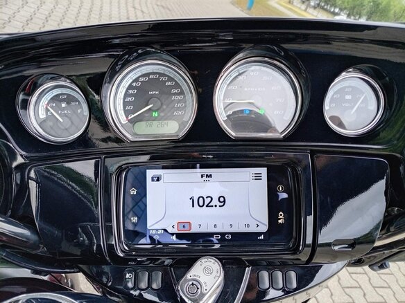 2021 Harley-Davidson Electra Glide, коричневый, 1750000 рублей - вид 11