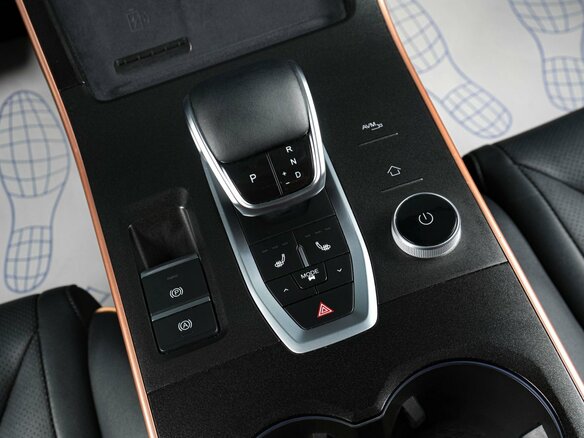 2024 Omoda C5 I, красный, 2299000 рублей - вид 16