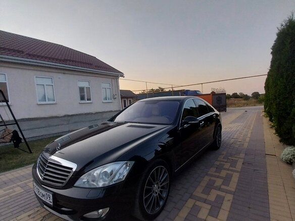 2008 Mercedes-Benz S-Класс 450 V (W221), чёрный, 1300000 рублей - вид 3