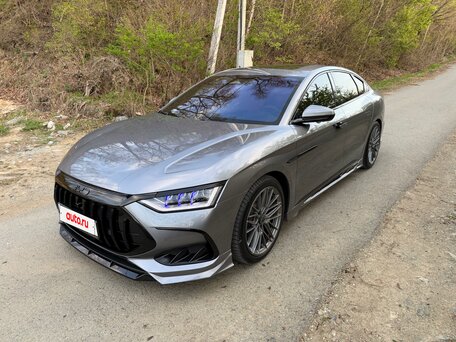 2022 BYD Han DM-i I Рестайлинг, серый, 2990000 рублей, вид 1