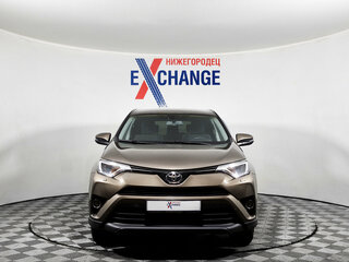 2017 Toyota RAV4 IV (XA40) Рестайлинг, коричневый, 2126000 рублей, вид 2