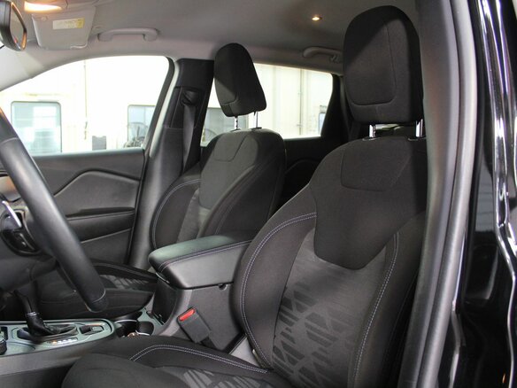 2018 Jeep Cherokee V (KL) Рестайлинг, чёрный - вид 14