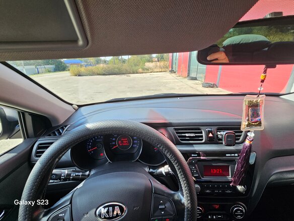 2013 Kia Rio 4-speed III, серый - вид 22