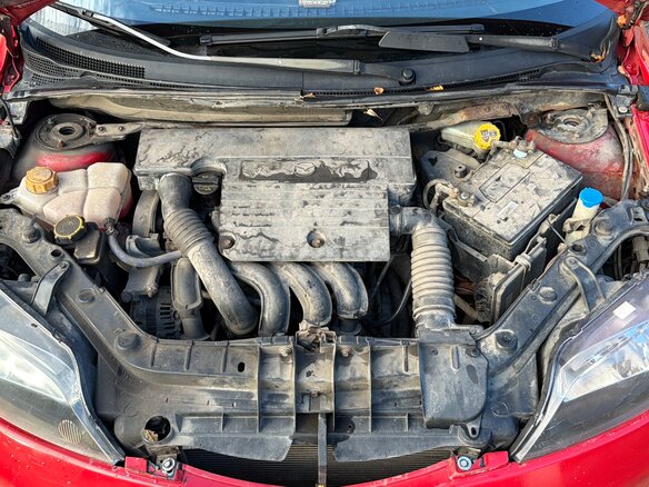 2003 Mazda 2 I (DY), красный, 240000 рублей - вид 15