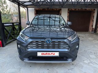 2020 Toyota RAV4 V (XA50), серый, 3650000 рублей, вид 2
