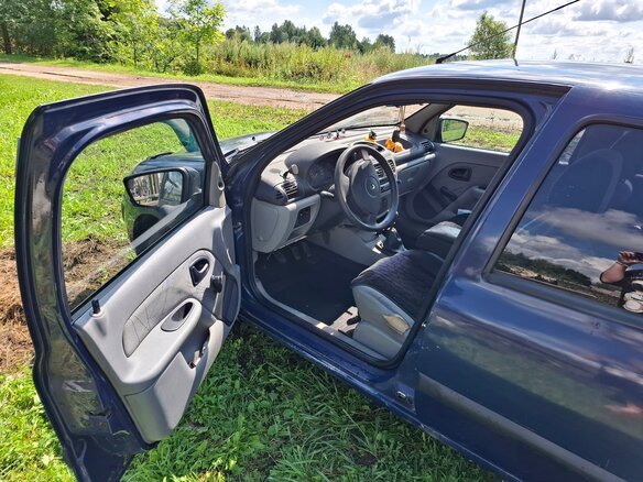 2003 Renault Symbol I Рестайлинг, синий - вид 9