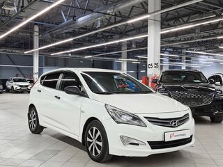 2014 Hyundai Solaris I Рестайлинг, белый, 849000 рублей, вид 2