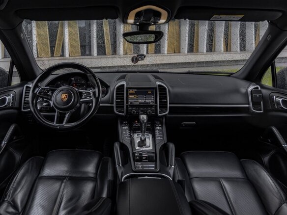 2014 Porsche Cayenne Diesel II Рестайлинг (958), коричневый, 2600000 рублей - вид 4