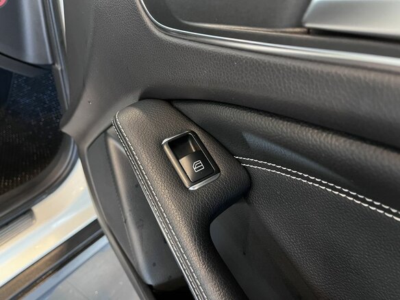 2014 Mercedes-Benz GLA 250 I (X156), белый, 1798000 рублей - вид 27