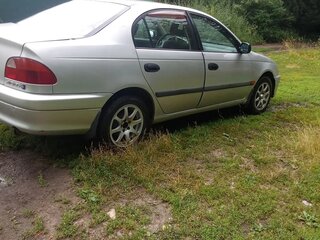 1999 Toyota Avensis I, белый, 240000 рублей, вид 2