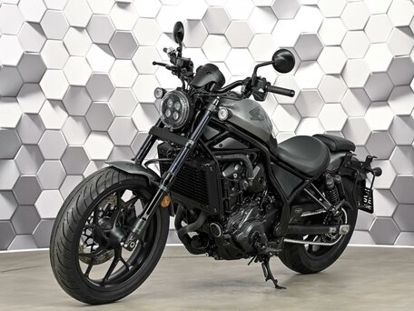 2023 Honda CMX 1100 Rebel, серый, 1077000 рублей, вид 2