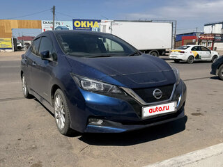 2018 Nissan Leaf II (ZE1), синий, 1555000 рублей, вид 2